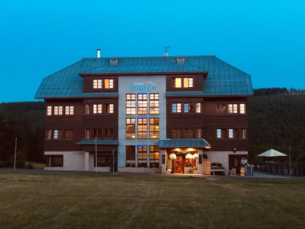Hotel Oddech Pec pod Snezkou Exterior foto